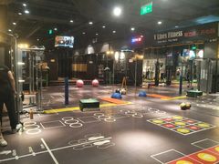 -VLines耀能运动24小时·月付制健身(京广桥店)