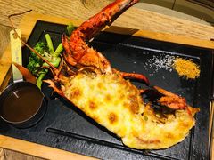 澳洲菲力牛排配半尾龙虾-MOMENT湖景餐厅(解放路店)