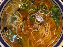 -云阿蛮云南生烫牛肉米线(奉贤路店)