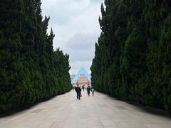 -上海市龙华烈士陵园