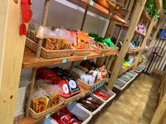 -锅圈食汇火锅烧烤食材超市(聚贤路店)