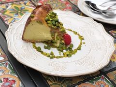 开心果巴斯克芝士蛋糕-BROWNSTONE布朗石西班牙餐厅(富城店)