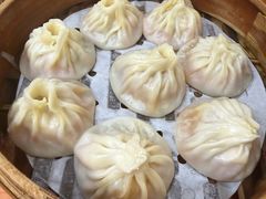 -莱莱小笼·乔艾