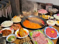 -萍姐火锅·公路夜市(武汉首店)