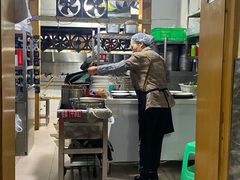 -铁锅哥米线