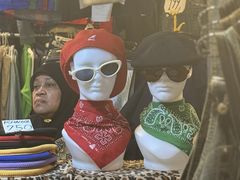 -席娜卡琳火车铁道夜市