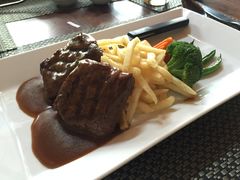 -Old House Restaurant