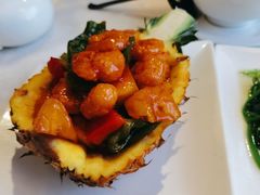 菠萝咕噜虾球-衡山汇·高级粤菜(霄云路店)