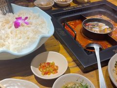 -老牌坊云南鱼豆花火锅(嵩山店)