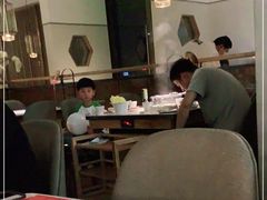 大堂-左庭右院鲜牛肉火锅(浦江欢乐颂店)