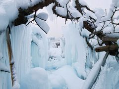 -大平台龙居瀑布旅游区