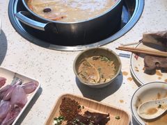 -三人行骨头王火锅(长寿店)