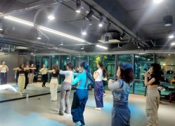 -STAR舞蹈工作室