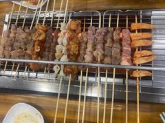 -哈尔滨小酒馆·鲜肉现穿自助烧烤(康新花园店)