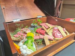 -山川小町·极番烧肉(新地假日广场店)