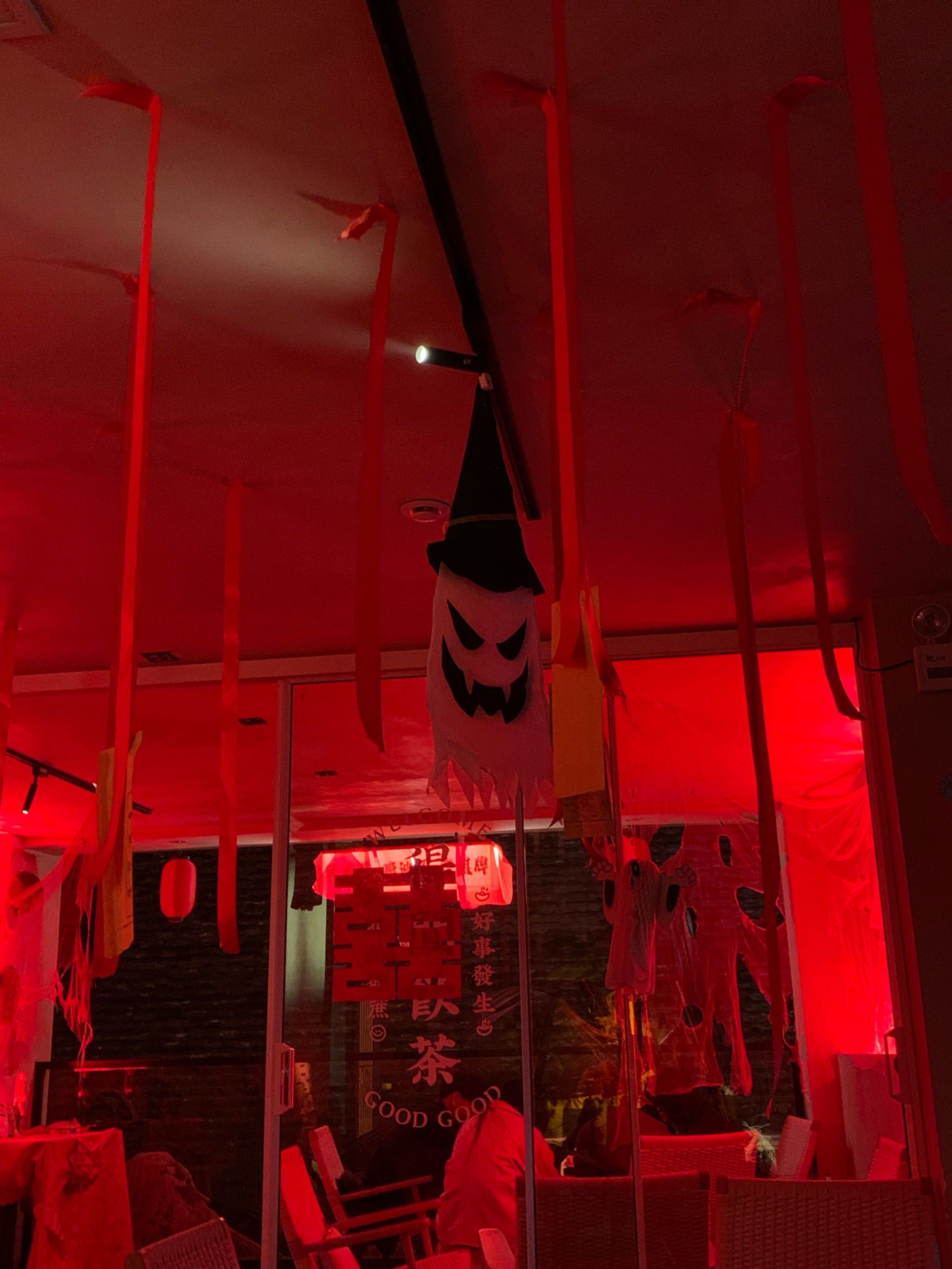 n
我点了杯 【红嫁衣】
uu点了