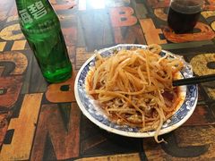 -牡丹广场薛栓子擀面皮大王