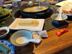 -大匠工房古船木艺术餐厅·猪肚鸡专门店(长白仙岛店)