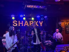 -鲨鱼美式餐厅酒吧Sharky