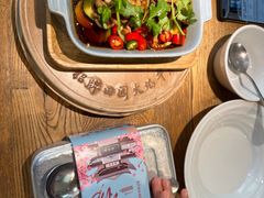 -蜜桃餐厅·伴山(湖滨商业街店)