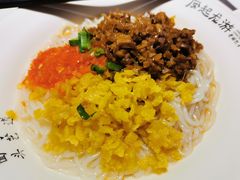 老乡拌粉-凤起龙游老面包子(凯德晶品店)