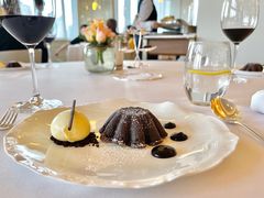 巧克力蛋糕配香草冰淇淋-Jean Georges