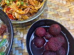-爆炸头阿姨小四川正宗川味小吃(无任何分店)