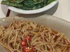 -桂在香知桂林米粉(南岗松雷店)