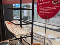 面包甜点陈列柜-左庭右院鲜牛肉火锅(环球港店)