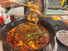 -鸿顺老铁锅美蛙鱼府(解放碑店)