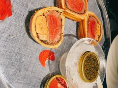 惠灵顿牛排-弦月窗LUNETTE BY AMANDA(复兴路店)