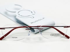 -潘多拉眼镜·蔡司依视路明月(潘家园店)