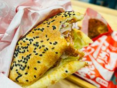 香辣鸡腿堡-塔斯汀中国汉堡(横岗志健广场店)