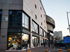 -燕莎友谊商城(亮马桥店)