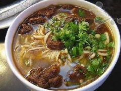 红烧牛肉面-伊天园(辛伯达店)