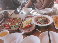 -隔壁老王·家常云南菜(花巷店)