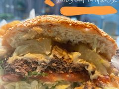 -The Habit Burger Grill 哈比特汉堡(复兴soho店)
