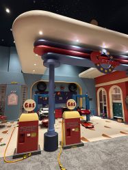 -奈尔宝家庭中心·亲子餐厅(鄞州万达店)