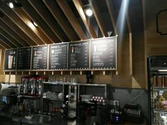 -焙丽拾光(麦凯乐直营店)