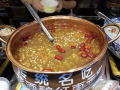 -吴山路夜市