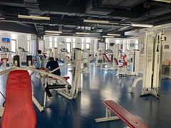 -美格菲健身(外滩店)