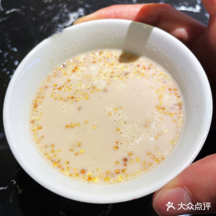 体验内蒙大草原风情,品味高品质牛羊肉火锅