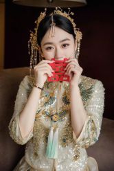 -衣贝姿婚纱礼服馆