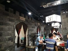 -红九格老火锅(三峡广场店)