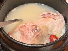 -长寿参鸡汤(朝韩风情街店)