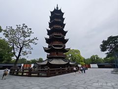 -龙华寺