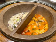 -滇香肴·云南菜蒸汽石锅鱼(云南北路店)