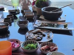 -雾山韩式烤肉·海南糟粕&椰子鸡火锅·海景餐厅(三亚绿发山海天JW万豪酒店)