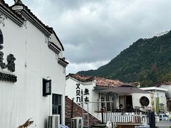 -九华山风景区月身宝殿