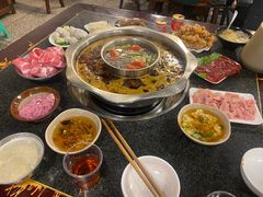 -邓莽子老火锅(中兴路总店)